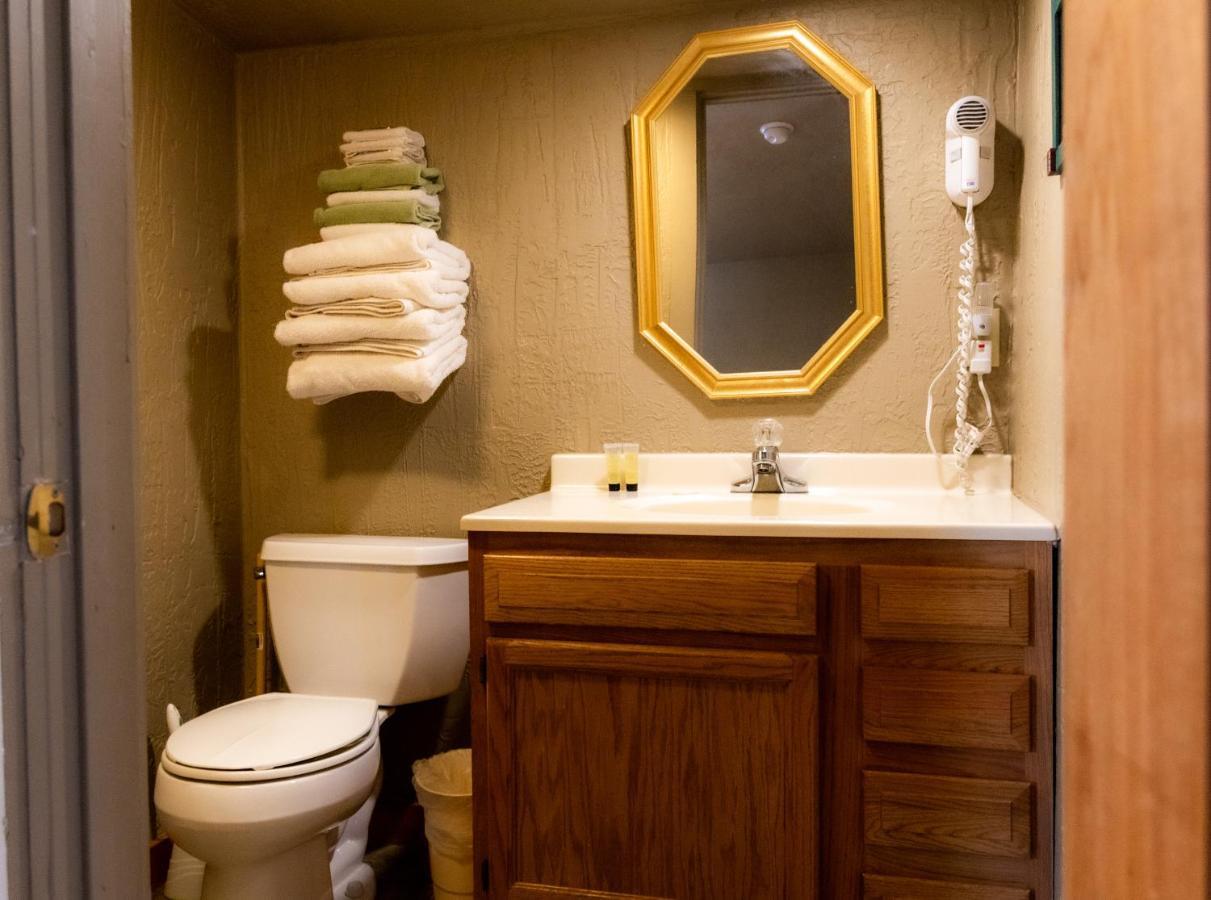 Half Moon Lake Lodge Pinedale Extérieur photo